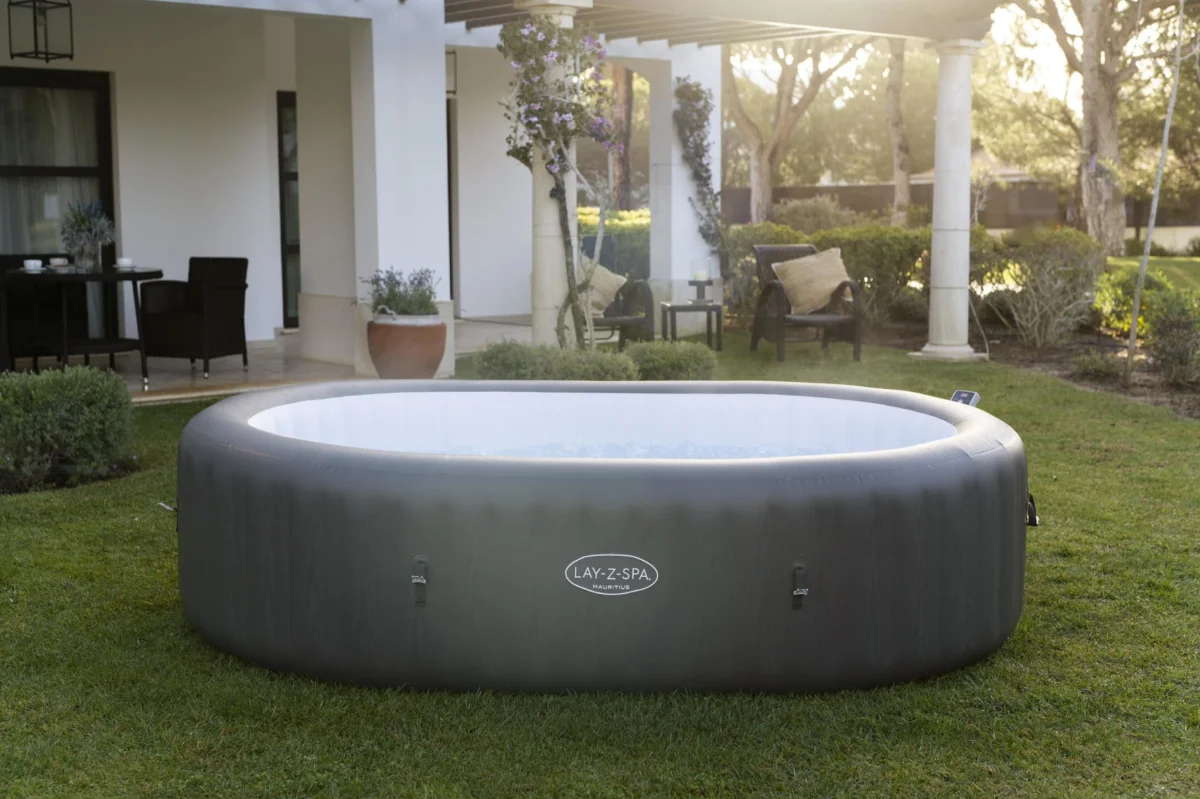 Jacuzzi SPA ogrodowe Bestway 60067 Mauritius AirJet dla 5-7osób 270cm Wi-Fi  - zdjęcie 6