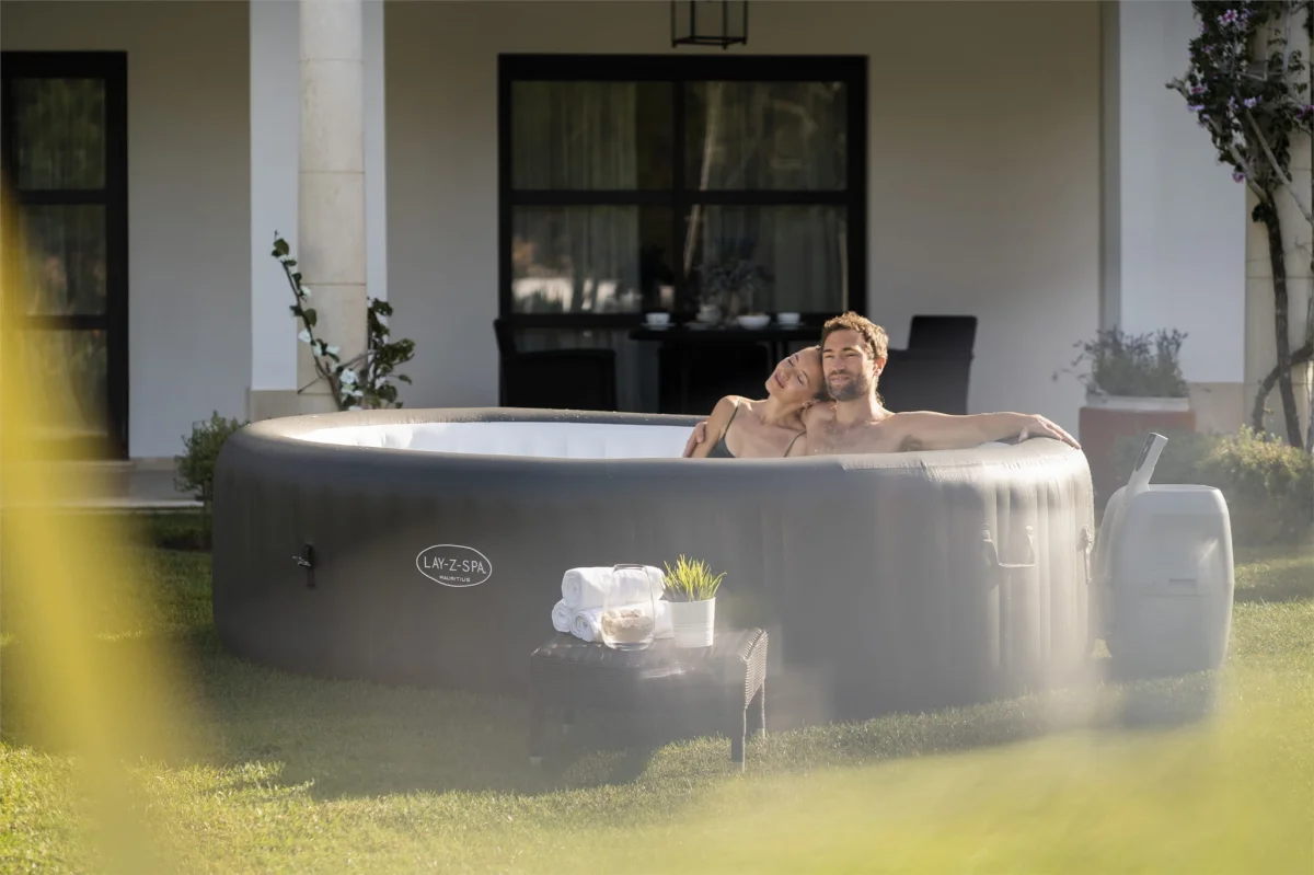 Jacuzzi SPA ogrodowe Bestway 60067 Mauritius AirJet dla 5-7osób 270cm Wi-Fi  - zdjęcie 11
