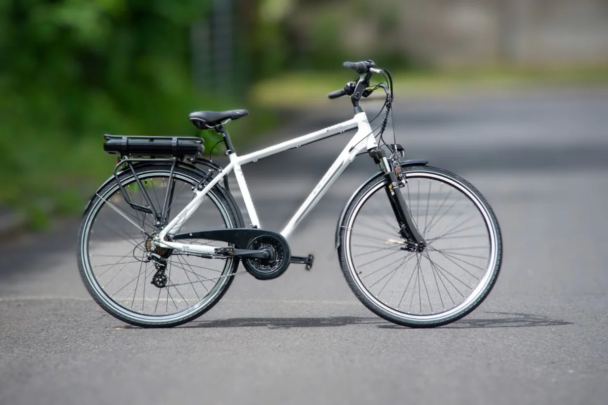 Rower elektryczny trekkingowy Zundapp Z802 19" 28" 250W 10,4Ah UE 2024 - zdjęcie 14