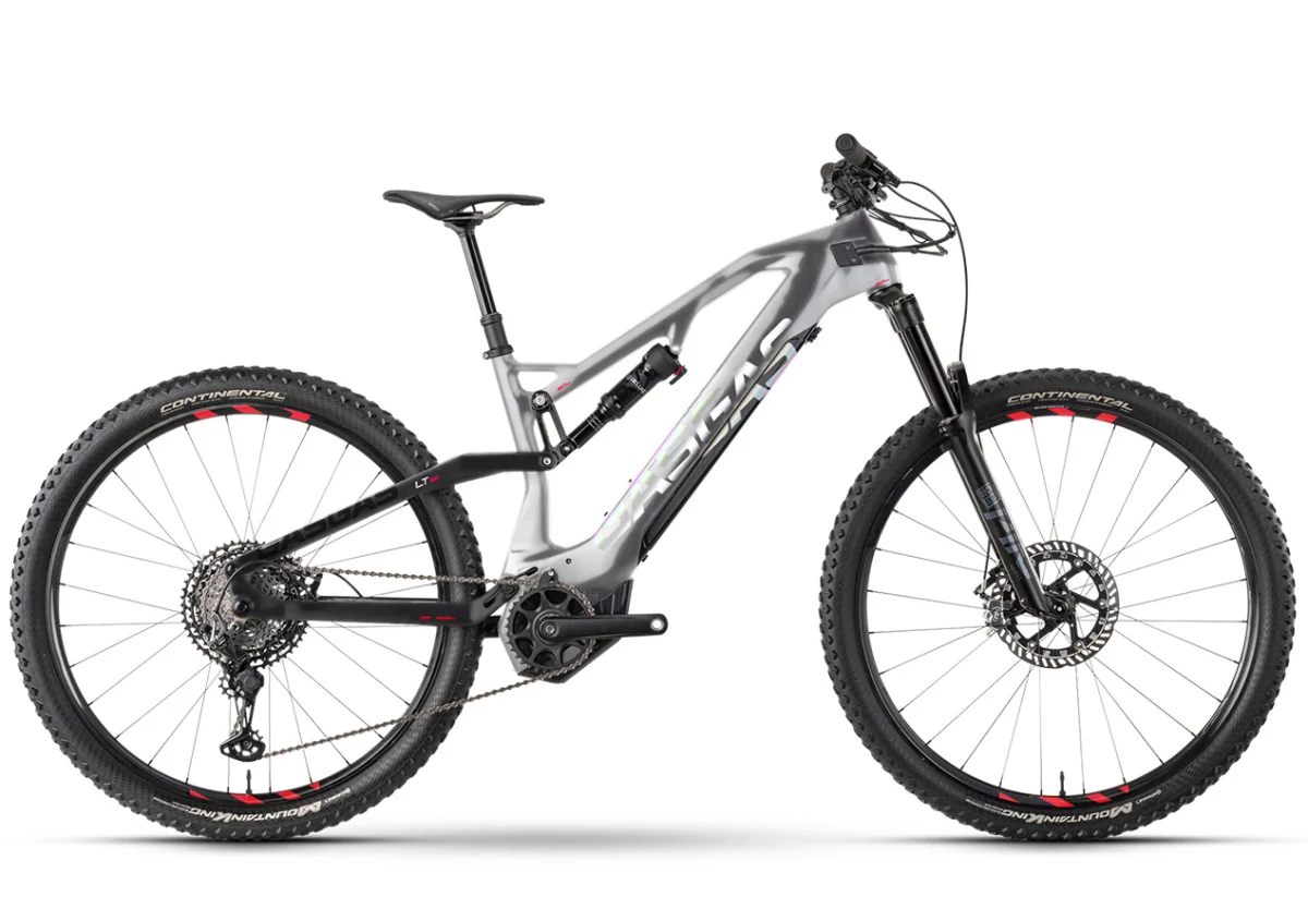 Screenshot 2025-07-23 at 10-23-13 PHO_BIKE_90_RE_GAS-G-Light-Trail-SE-render_#SALL_#AEPI_#V2.jpg (obraz JPEG 1400×933 pikseli).png