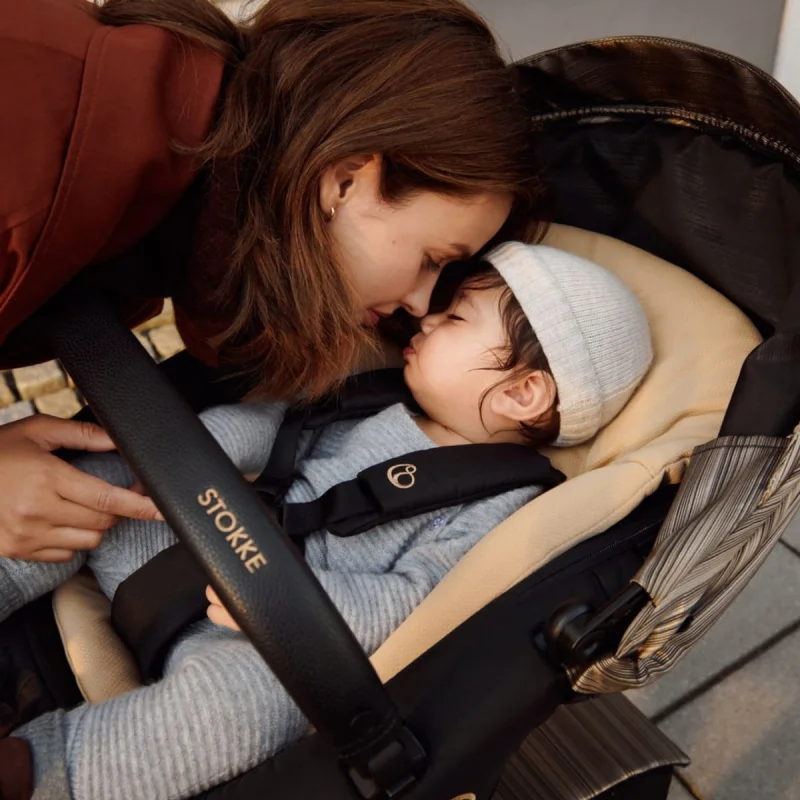 Stokke-Xplory-X-Gold-Black-4.jpg
