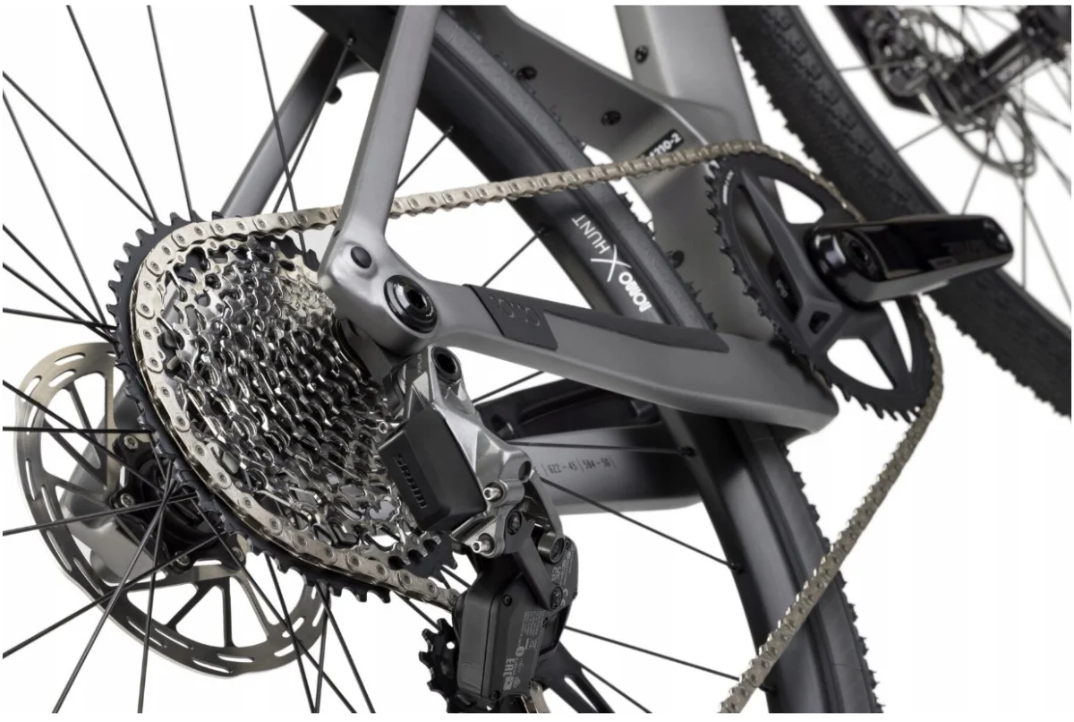 Rower gravel Rondo Ruut CF1 Gen2 SRAM koło 28 " srebrny karbon roz L - zdjęcie 3