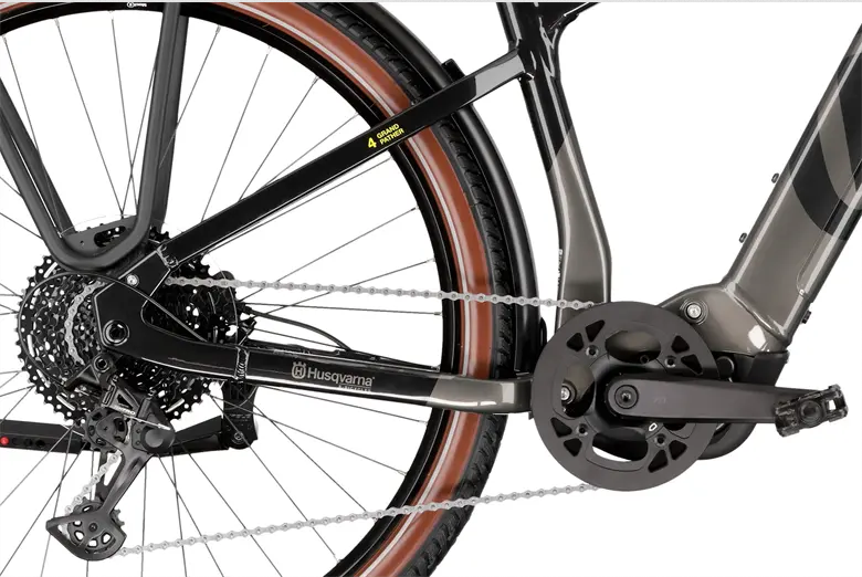 Screenshot 2026-07-29 at 09-56-28 husqvarna-grand-pather-4-2-252014-f-sk7-w780-h554_3.webp (obraz WEBP 780×554 pikseli).png