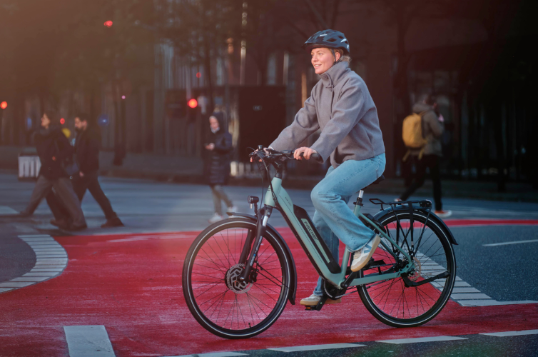 Rower elektryczny miejski Fischer CITA 2403 ACTIVE 28″ RH 43cm 459 Wh