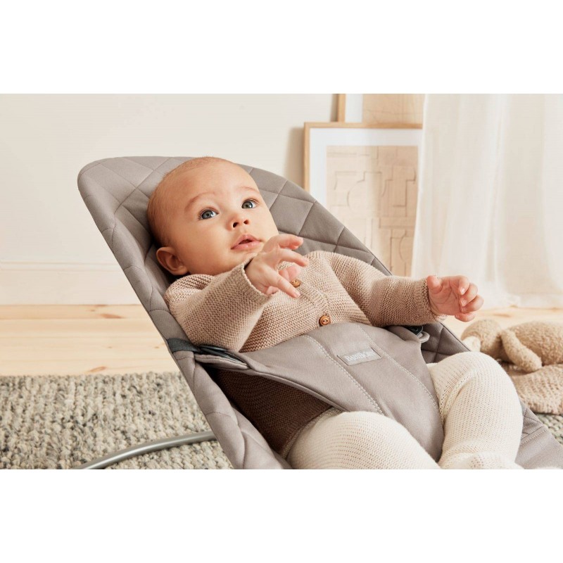 babybjorn-bliss-lezaczek-bujaczek-krzeselko-piaskowy-szary.jpg