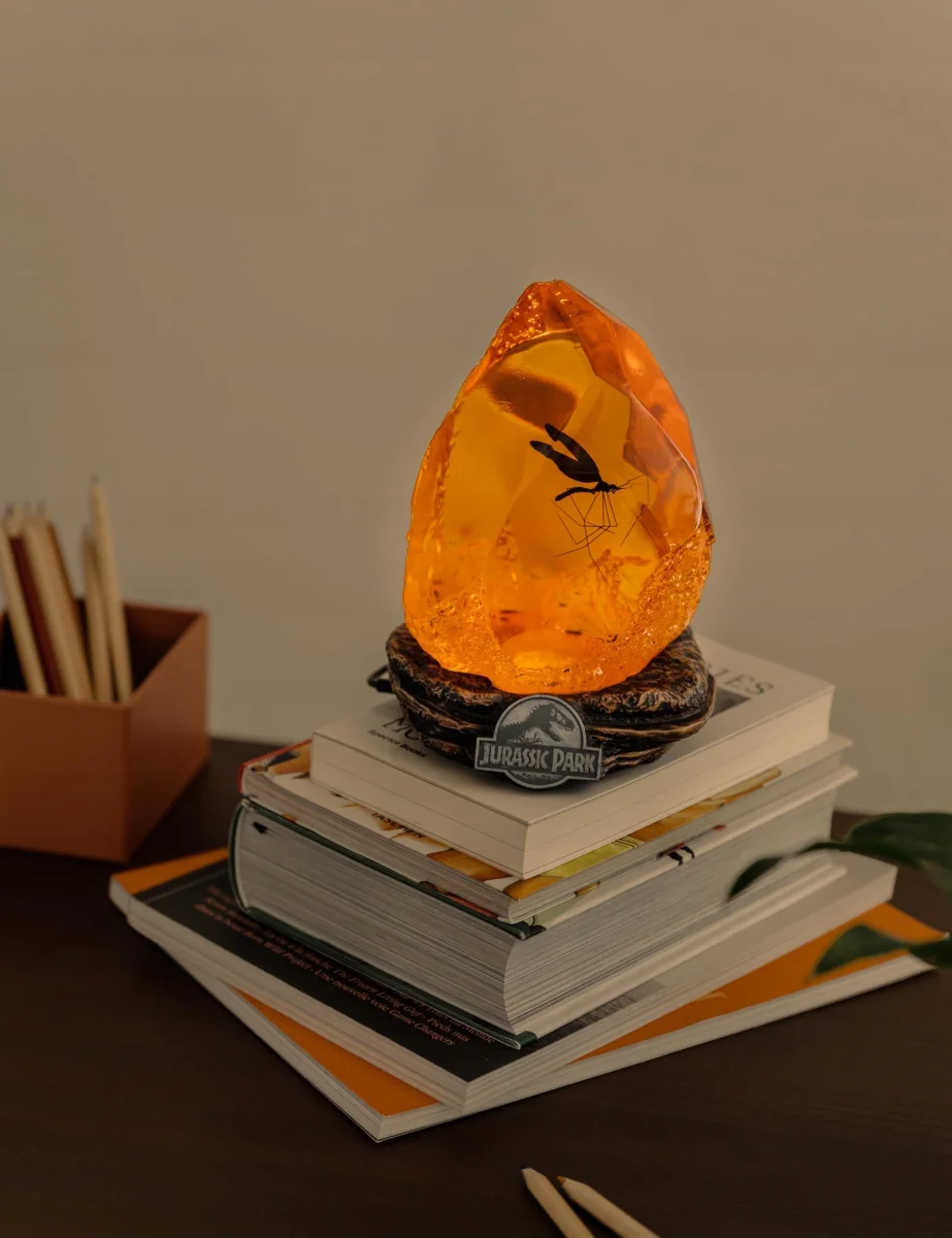 Lampka Jurassic Park bursztyn z komarem 13cm ciepłe światło USB-C żywica #zdjecie7