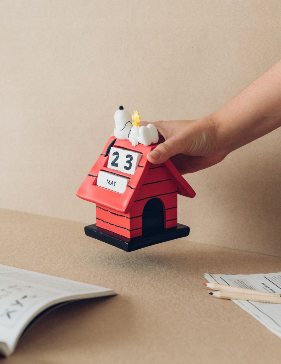 Kalendarz wieczny 3D Snoopy buda Peanuts żywica ręcznie malowany 15cm #zdjecie7