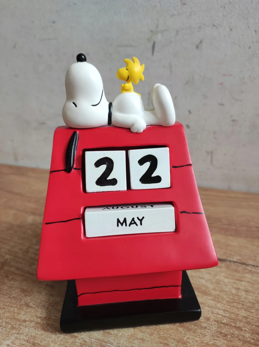Kalendarz wieczny 3D Snoopy buda Peanuts żywica ręcznie malowany 15cm #zdjecie8