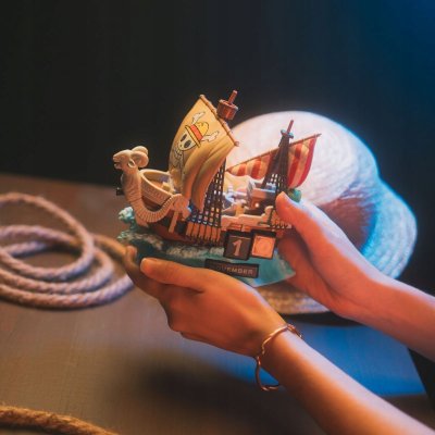 Kalendarz wieczny 3D One Piece Going Merry statek Netflix 5 klocków PVC #zdjecie4