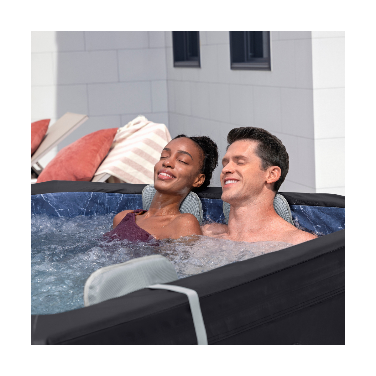 spa-semi-rigide-stockholm-4-places-bestway (2).jpg
