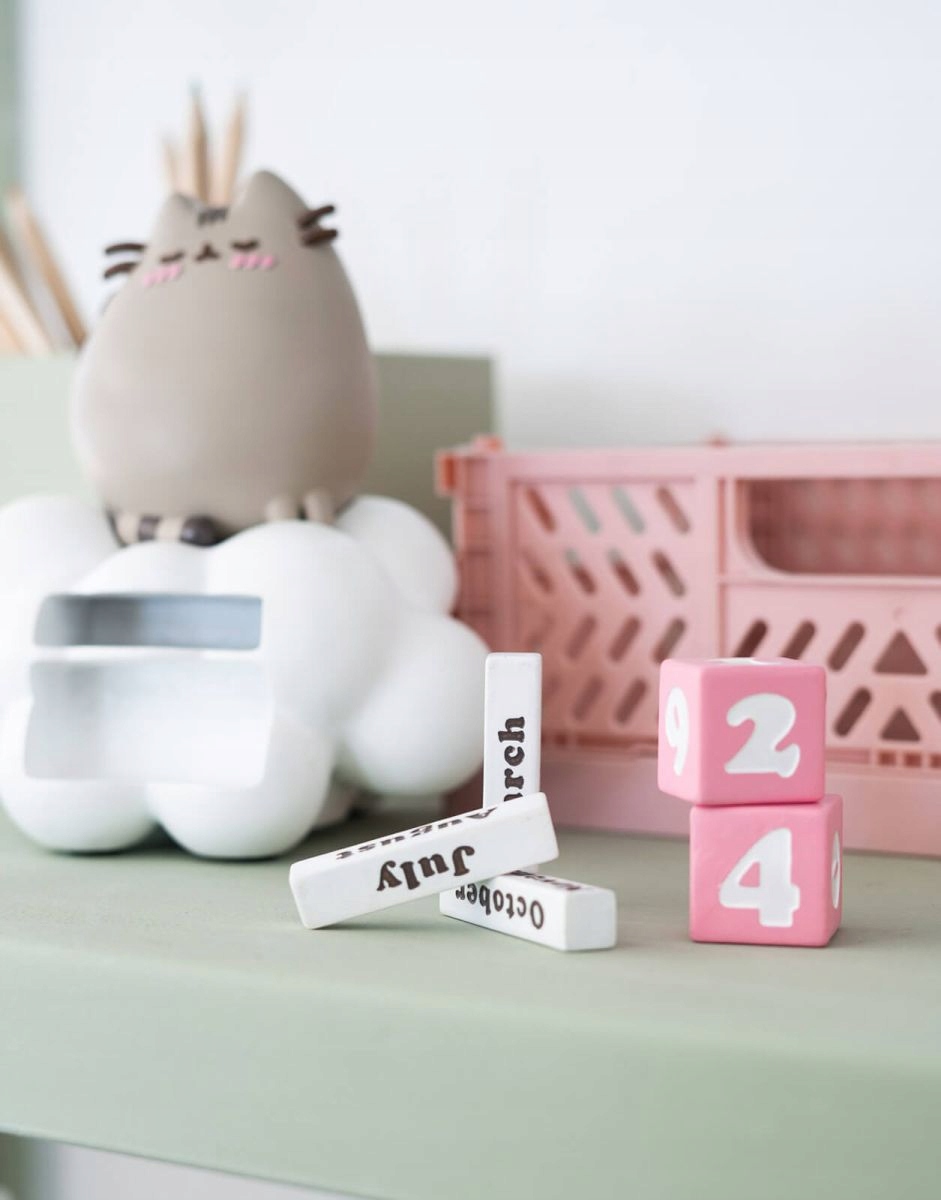 Kalendarz wieczny 3D Pusheen Purrfect Love żywica ręcznie malowany 13cm #zdjecie3